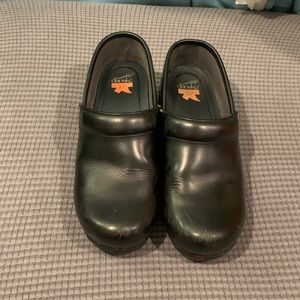 Black Danskos Clogs Size 39